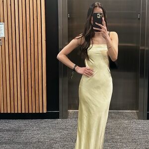 Elegant Strapless Dress in pale butter yellow